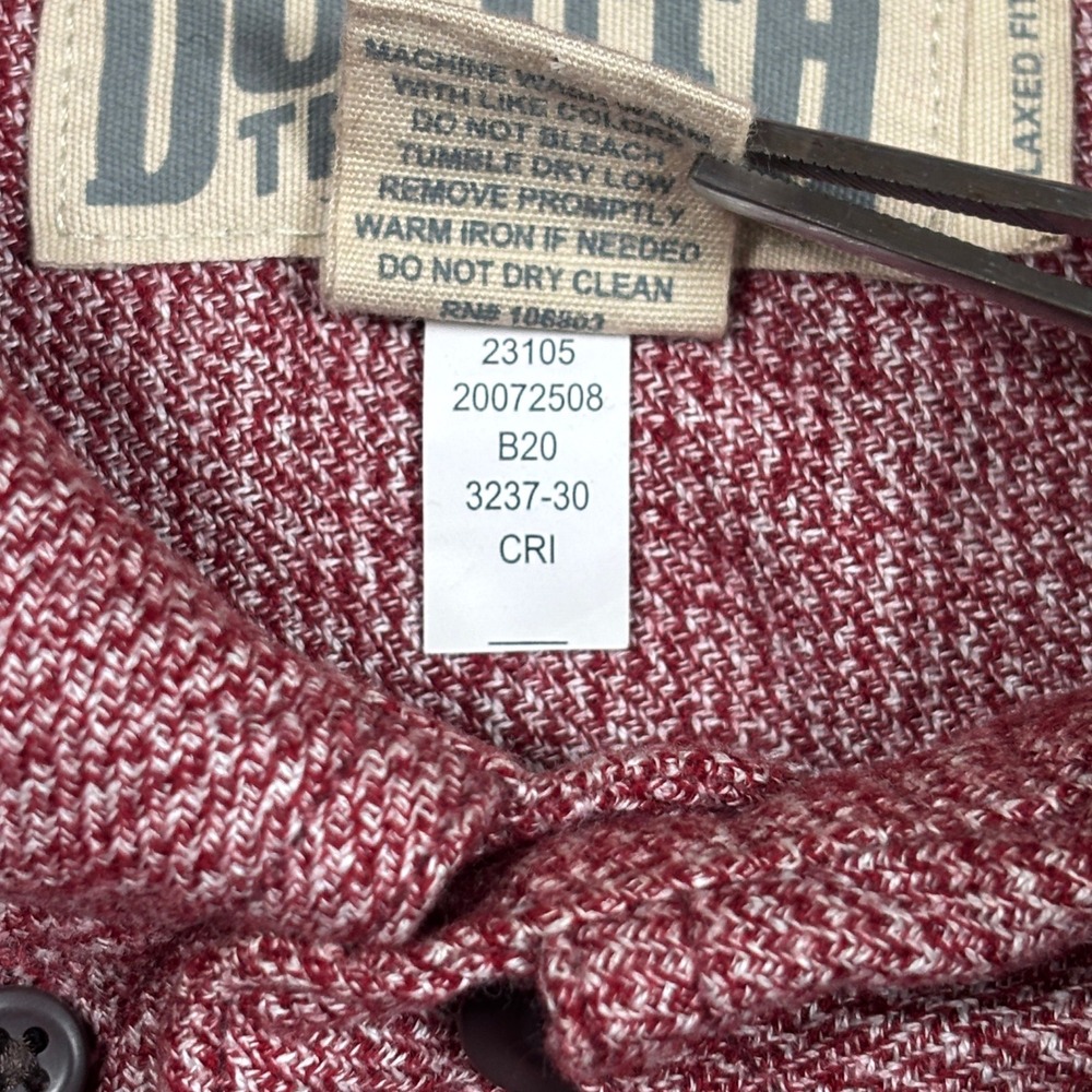Duluth Trading Co Button Down Shirt Mens XL Red Textured Cotton Relaxed Fit - Picture 7 of 10